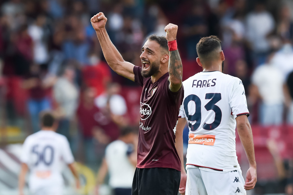  萨勒尼塔纳防守漏洞百出，惨败于进攻强队