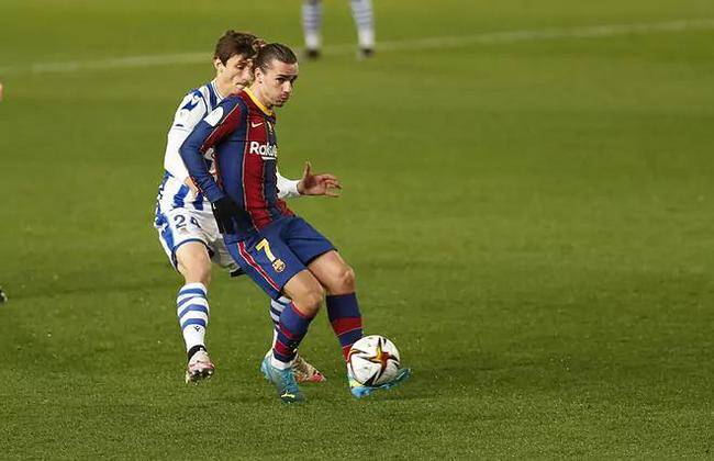  拉齐奥角球战术奏效，头球破门打破僵局