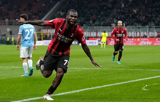  国米中场核心伤愈复出，蓝黑引擎驱动连胜步伐